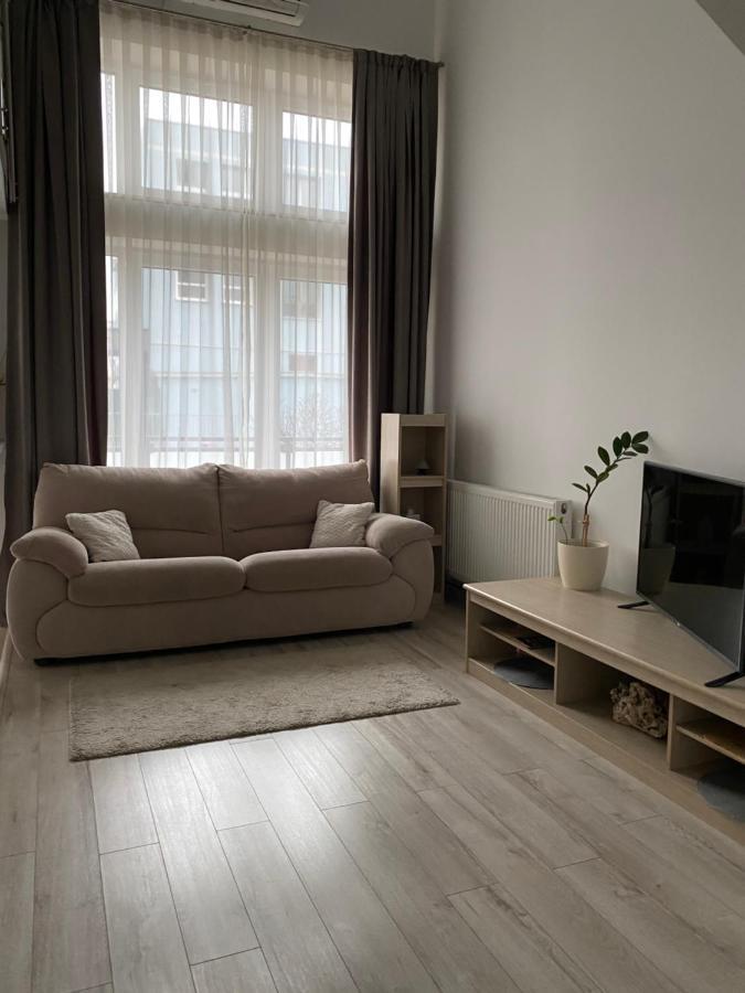 Apartament Ana Premium Apartment Орадеа Екстериор снимка