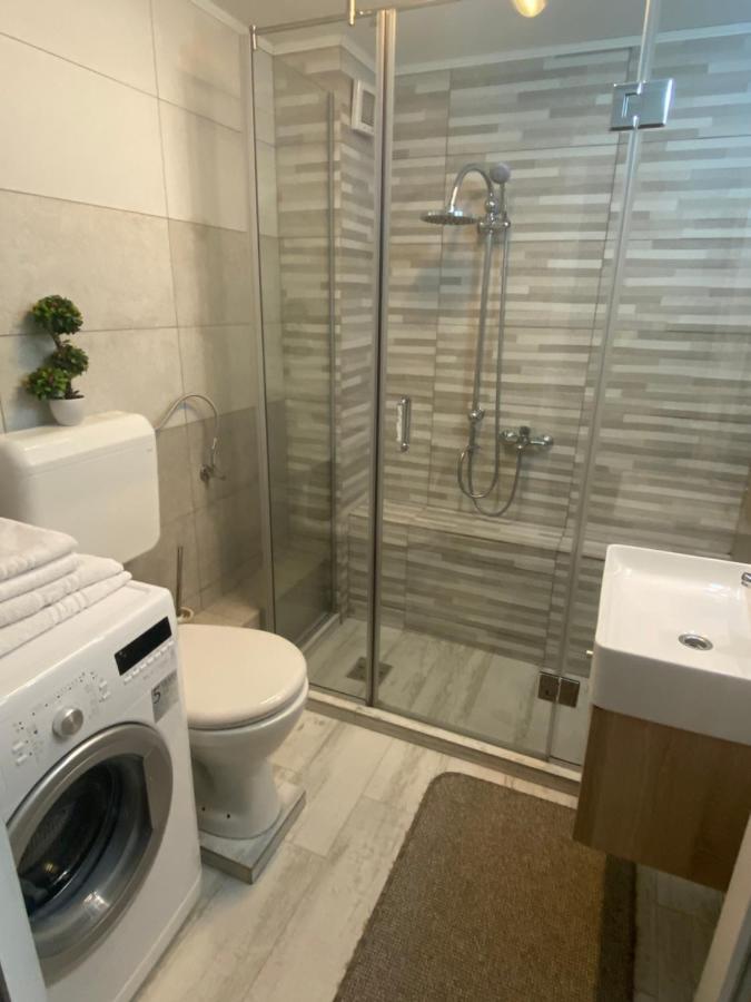 Apartament Ana Premium Apartment Орадеа Екстериор снимка