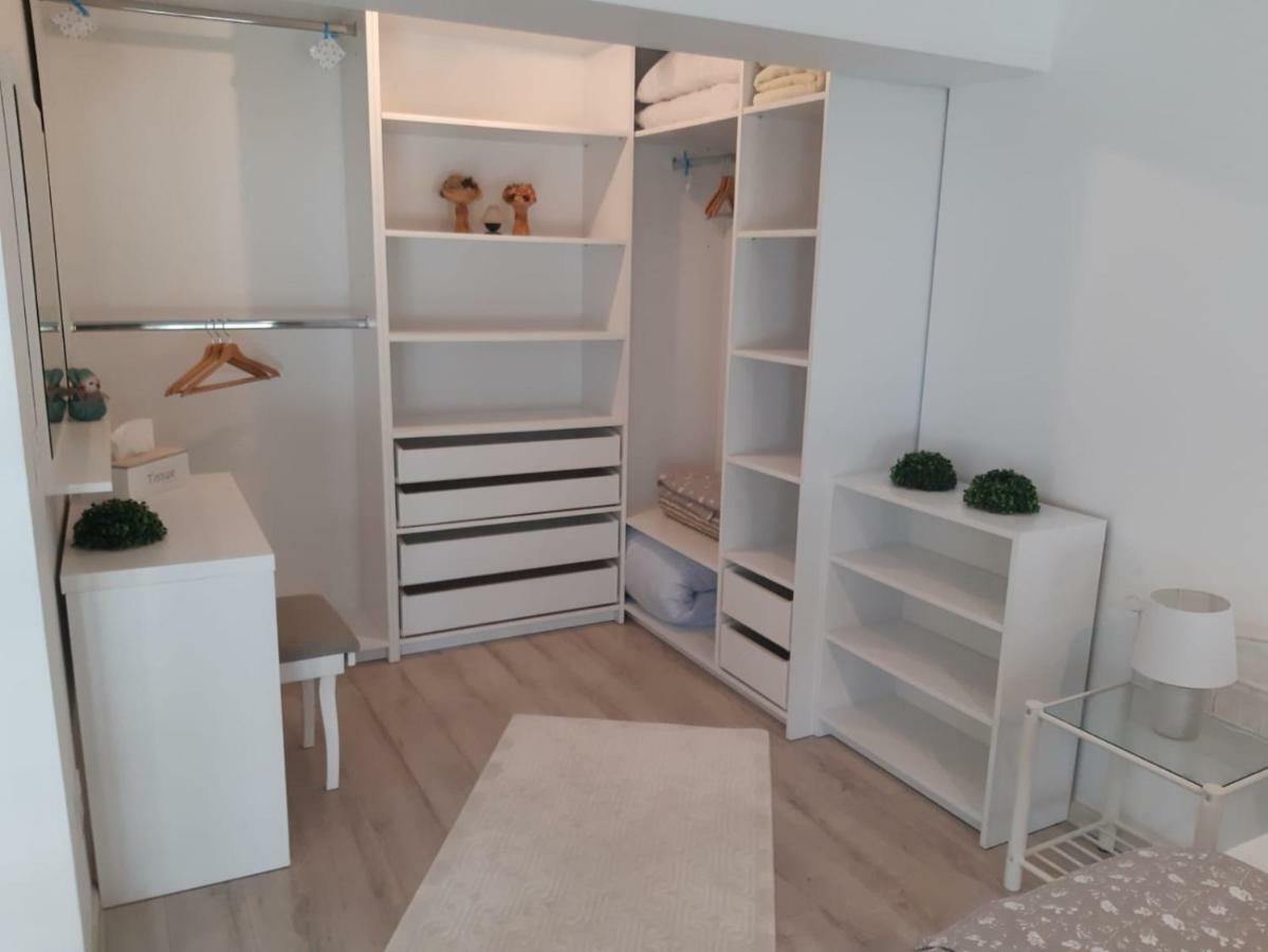 Apartament Ana Premium Apartment Орадеа Екстериор снимка