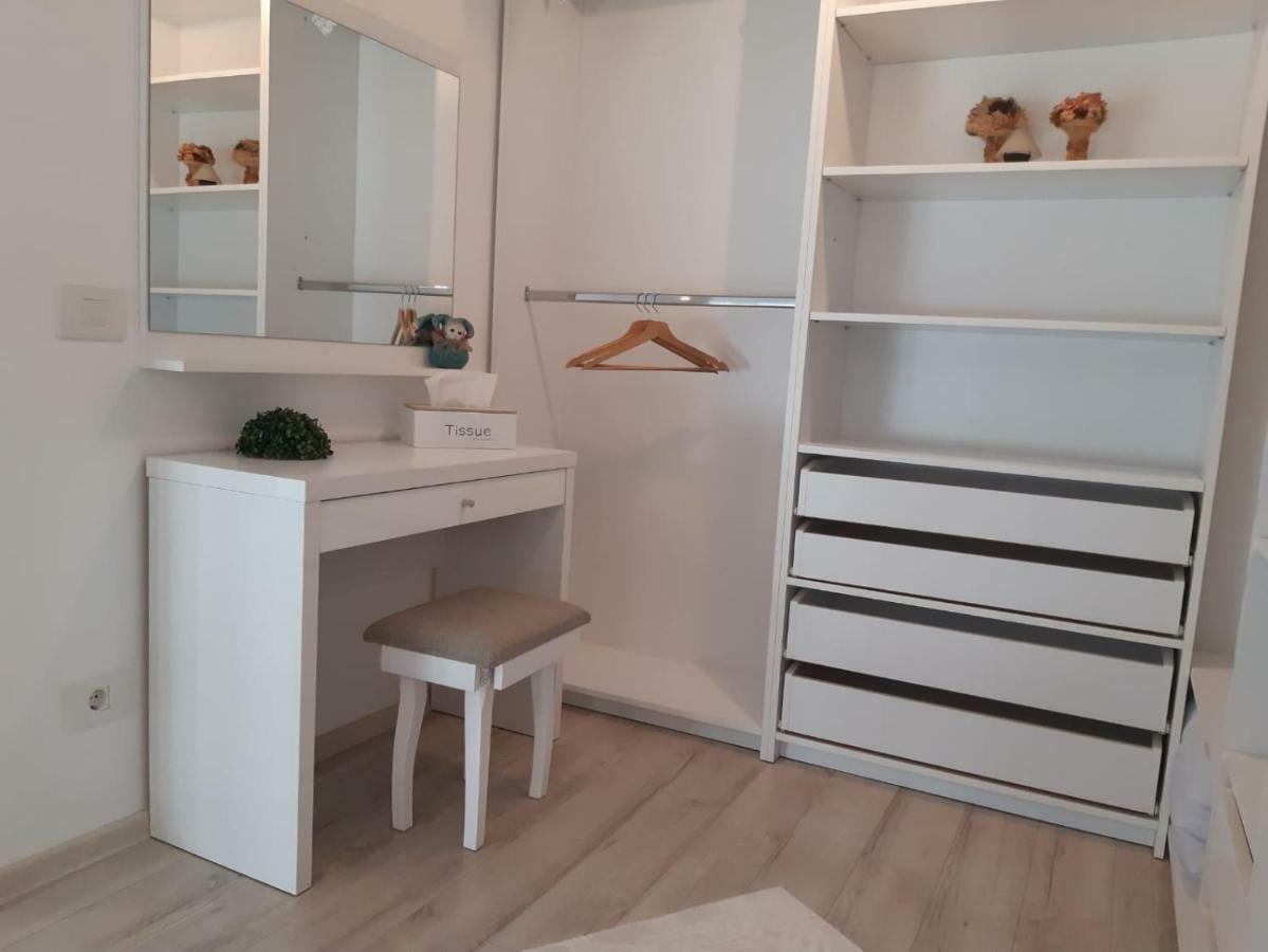 Apartament Ana Premium Apartment Орадеа Екстериор снимка
