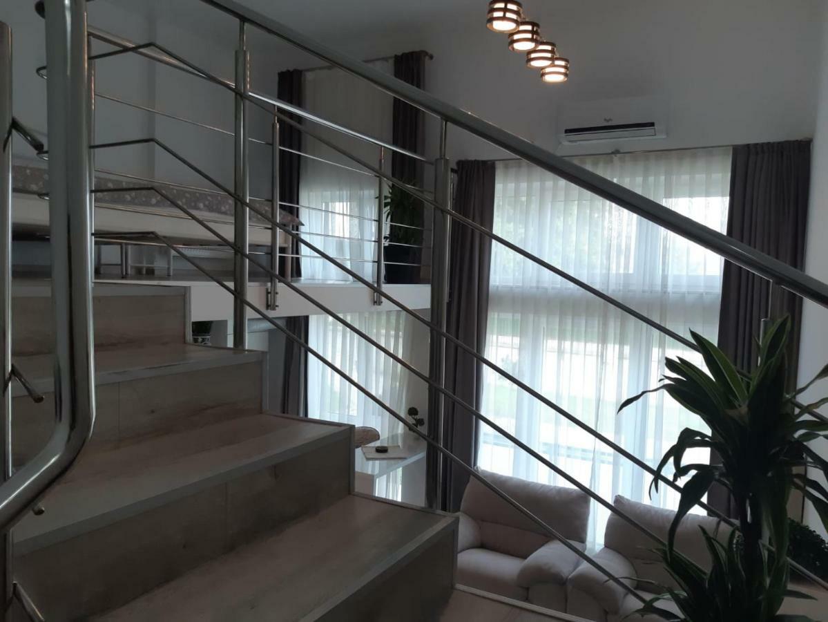 Apartament Ana Premium Apartment Орадеа Екстериор снимка