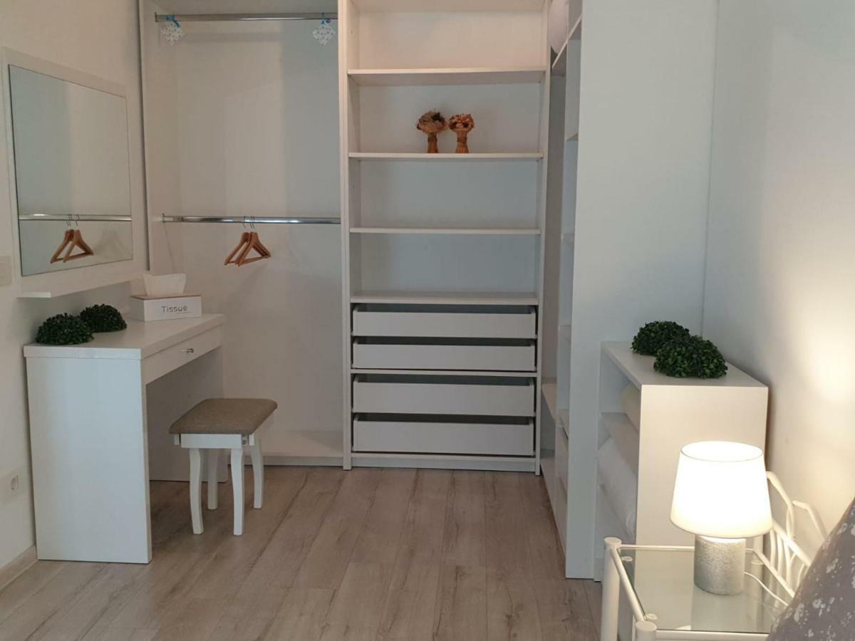 Apartament Ana Premium Apartment Орадеа Екстериор снимка